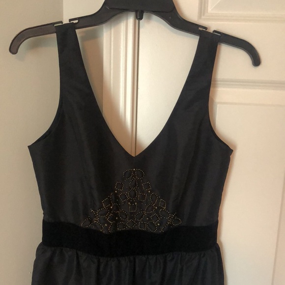 LBD. - Picture 3 of 10